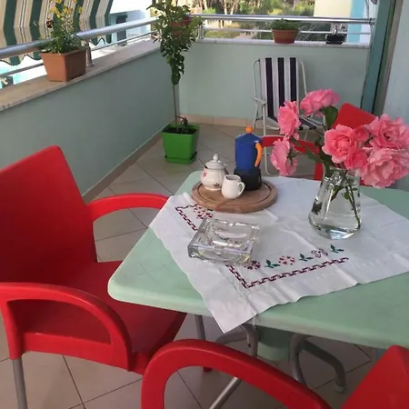 Apartment Holiday Golem (Tirana)